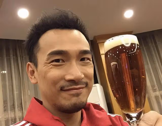 又走一個!TVB知名男星被曝離巢,演技精湛遺憾錯失最佳男配角