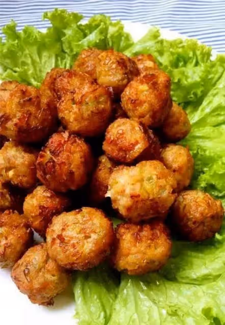 炸蘿蔔丸子放些剩米飯,簡直好吃炸了