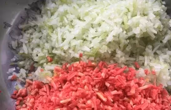 炸蘿蔔丸子放些剩米飯,簡直好吃炸了