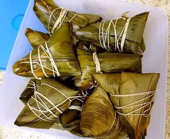 蛋黃鮮肉粽在家也能包,軟糯鮮香,咸而不膩,老婆最愛這一口!