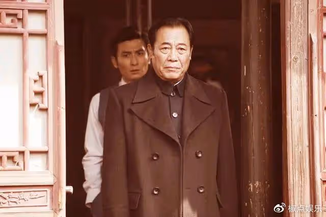 結婚44年零緋聞,為妻息影12年甘當家庭煮夫,61歲才被孫紅雷帶火