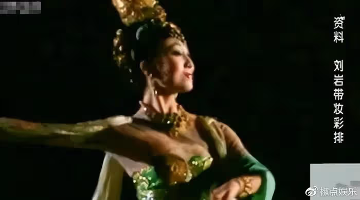 事實證明,那個讓張藝謀愧疚一生的女人,已經走上了另一條大道