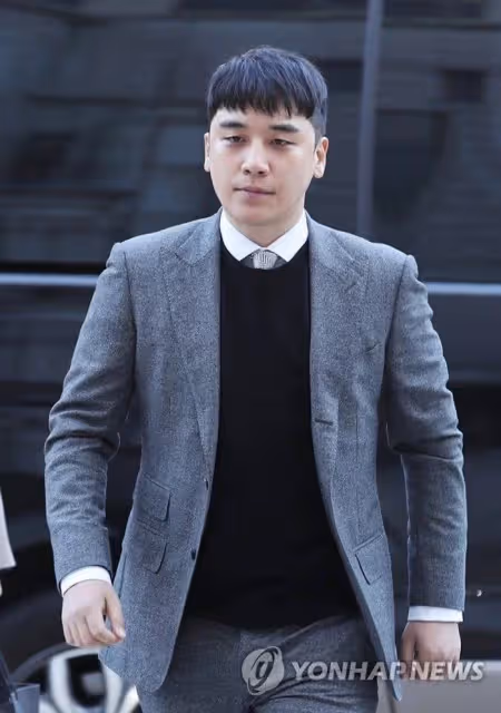 她演員出身，多次捲入與知名男星約會傳聞，終於下定決心做網紅？