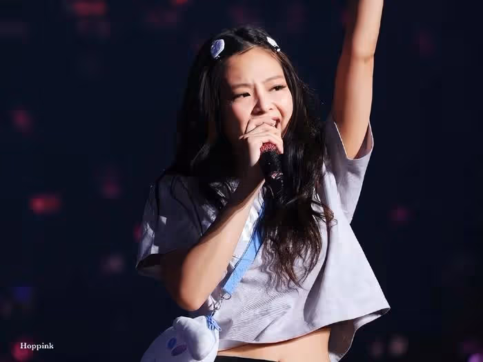 Jennie出演HBO劇集《偶像》是自願，韓網友為她辯護，是劇情需要