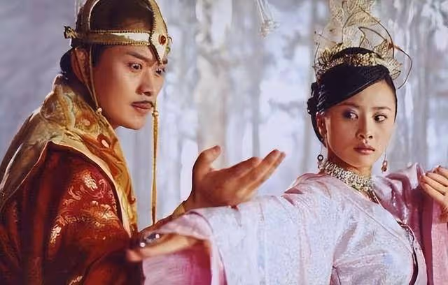 女兒國國王誰更美?朱琳端莊,胡靜霸氣,舒暢趙麗穎像嬌俏女孩