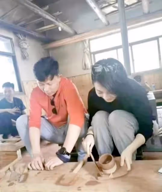 胡總情人問題很嚴重,各種違規情況被曝光,幾大疑點說明她不簡單