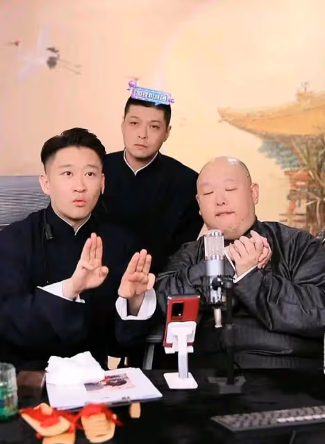 直播間人氣下降,曹雲金開始打懷舊牌,王玥波會是他的救命稻草嗎
