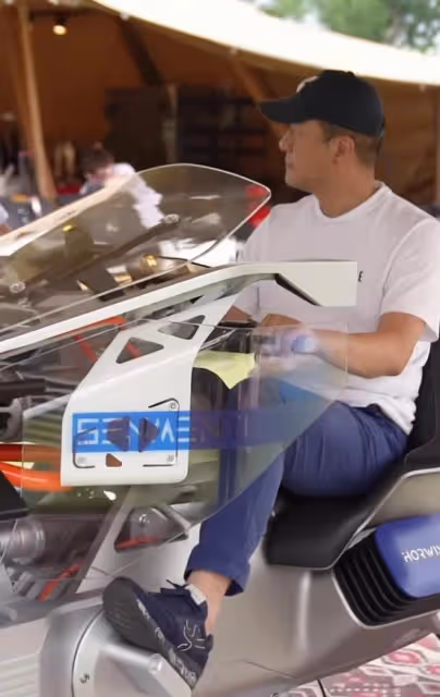 李亞鵬發視頻表示:創辦電動車品牌明年上市,5年時間共投資8個億