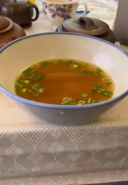李立群:病情未見好轉,連夜打包從上海回台灣治療,喝日本味增湯