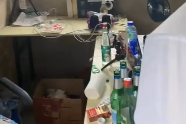 26歲網紅中原黃哥直播中拼酒猝死,曾稱錢比命重要,老婆悲痛發聲