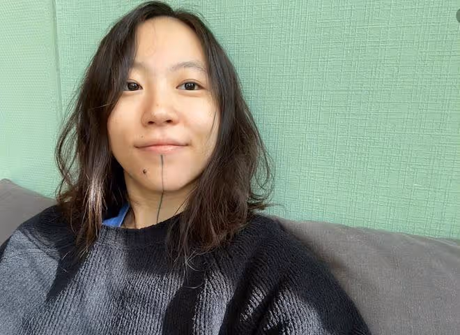 偶遇王菲女兒練拳擊,竇靖童反戴帽子紋身搶鏡,打拳動作利落帥氣