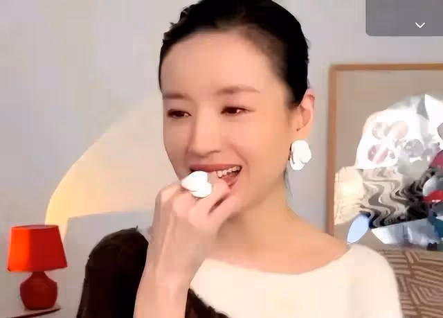 潘粵明經紀人憤怒發文,回應董潔採訪內容,其當年3宗罪不可饒恕