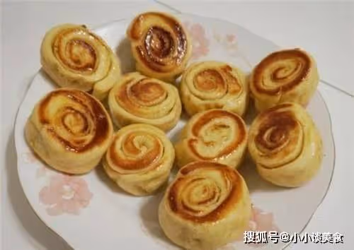 想吃麵包不用買,在家做,不用烤箱,鬆軟如棉花,放幾天都不硬~