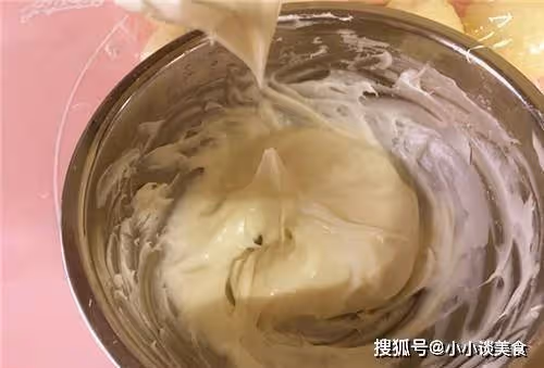 想吃麵包不用買,在家做,不用烤箱,鬆軟如棉花,放幾天都不硬~