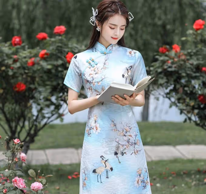 清涼一夏的改良旗袍裙，又仙又美讓人驚艷，讓人高挑曼妙格外動人