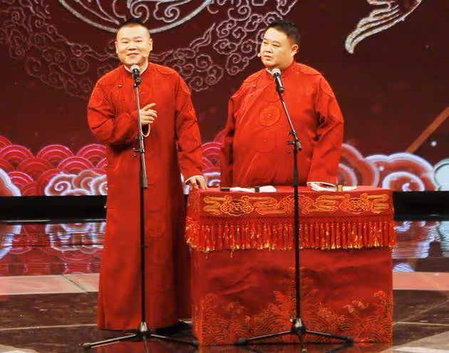 岳雲鵬的竹板書才是特長?為師兄弟排憂解難才是岳雲鵬地位的顯現