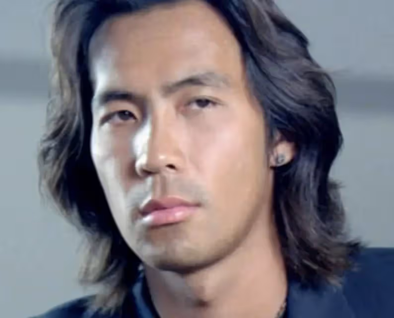 年輕時超帥的!46歲知名男星看破紅塵「出家13年」罕見出鏡「顯滄桑」網友差點不敢認