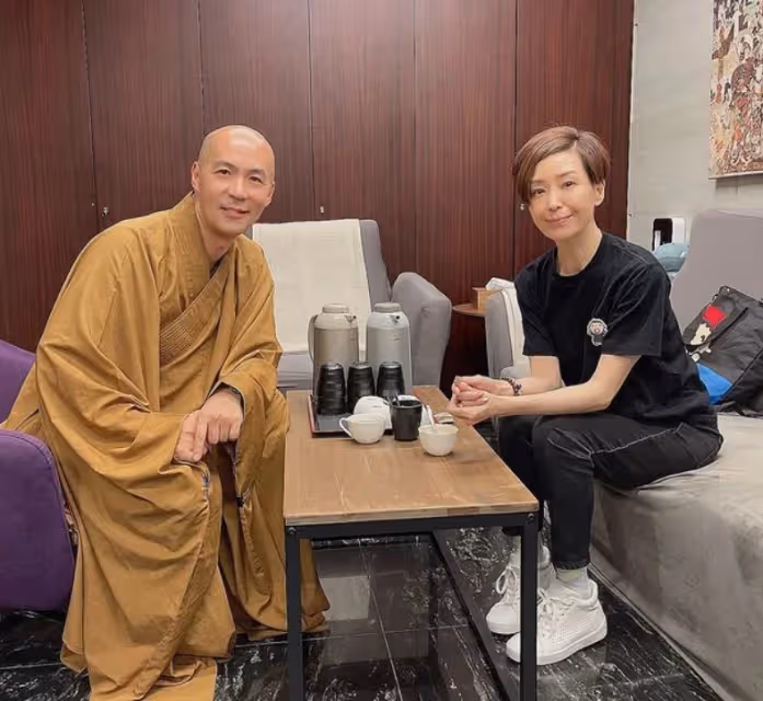 年輕時超帥的!46歲知名男星看破紅塵「出家13年」罕見出鏡「顯滄桑」網友差點不敢認