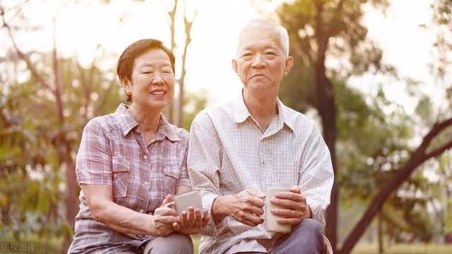 我媽58歲有300萬存款和退休金,卻背著我做了讓我抬不起頭的事來
