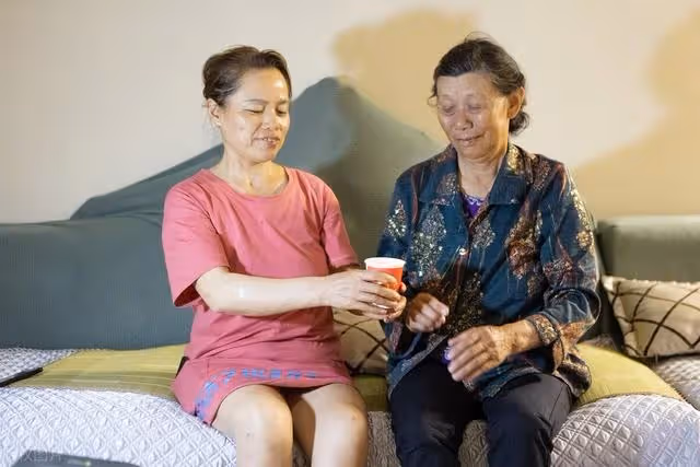 老公每月給我3000塊,讓我辭職帶孩子,婆婆的一句話讓我準備離婚