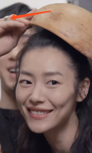 祝福!井柏然劉雯被曝已在圈內公開要結婚!無名指都已戴上同款戒指