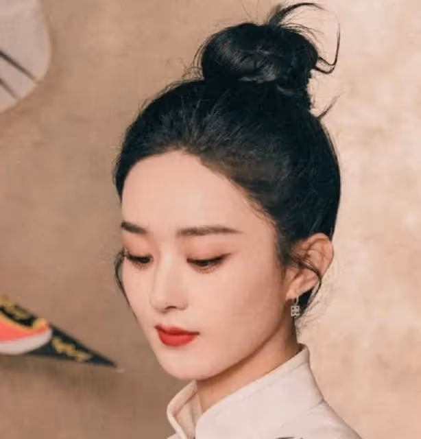 一把年紀還在扮嫩的女明星,就服這四位,觀眾看著都尷尬。