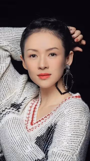 一把年紀還在扮嫩的女明星，就服這四位，觀眾看著都尷尬。