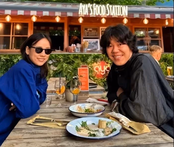 結婚10年依舊甜蜜,韓國女星和丈夫瑞士旅行,韓網友:二度蜜月?