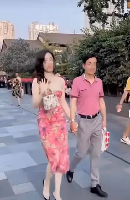 牽手門事件新升級,實名舉報當事人公開錄音,董某富婆人設崩塌