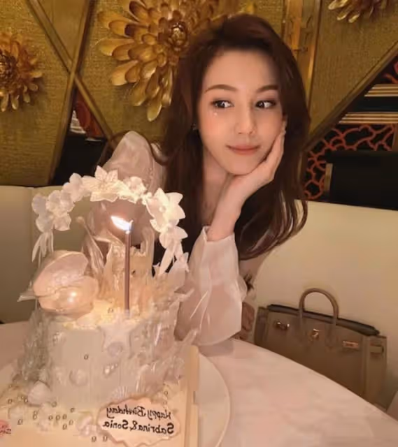 高顏值!TVB小花與雙胞胎妹妹齊過生日,五官精緻獲看好參選港姐