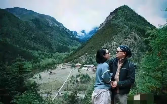 董思槿：或在入職前與胡某勇已有親密關係，三點依據令人一言難盡