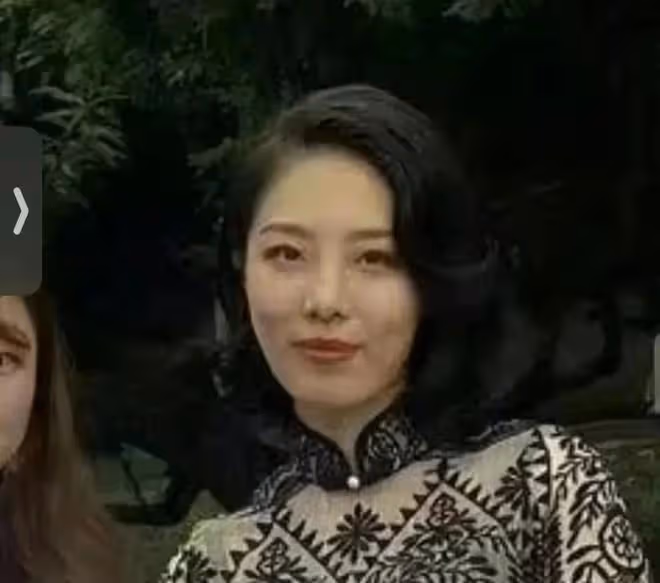 董思槿：或在入職前與胡某勇已有親密關係，三點依據令人一言難盡