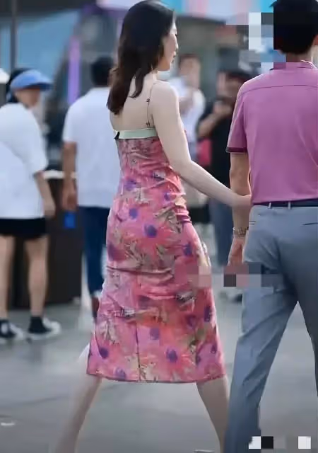 中石油胡總:「兩桶油」虧損,不能把帳全算在我帶美女牽手逛街上
