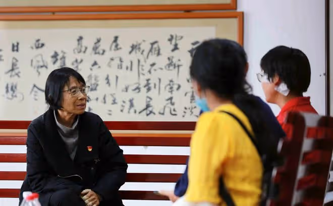 張桂梅:沒教出清華北大,大V嘲笑華坪女高落後走不遠,網友怒罵