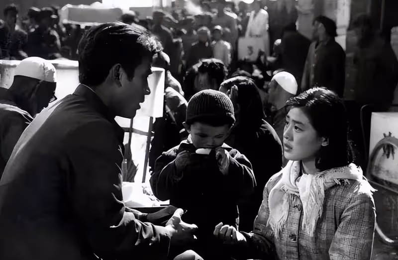 1984年,許昌農村女教師突然得知:父親是台灣富商,妹妹是林青霞
