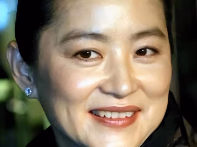 1984年,許昌農村女教師突然得知:父親是台灣富商,妹妹是林青霞