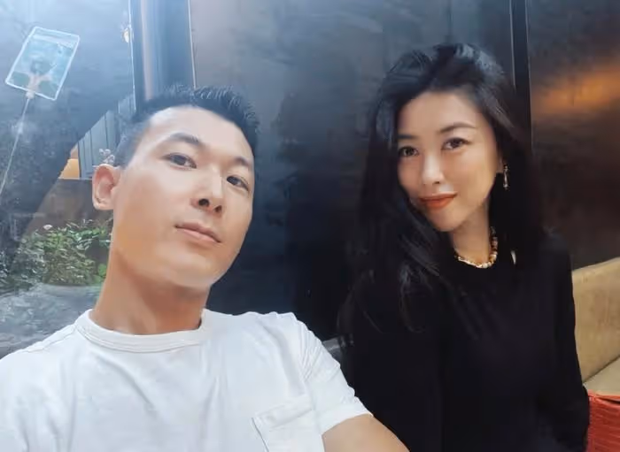 朱珠深夜秀恩愛,老公王昀佳被嘲面相不好,被調侃是富婆收割機