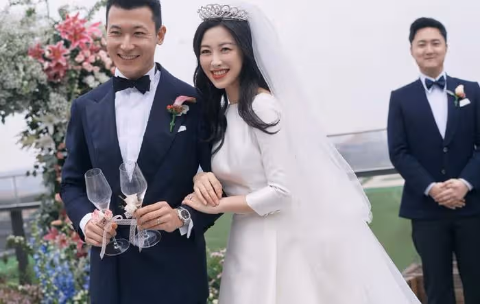 朱珠深夜秀恩愛,老公王昀佳被嘲面相不好,被調侃是富婆收割機