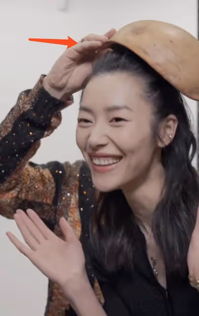 祝福!井柏然劉雯被曝已在圈內公開要結婚!無名指已戴上同款戒指