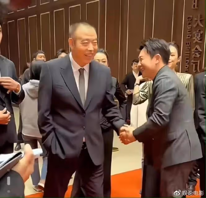 陳凱歌也太難了,這部新片太多明星演出,每次活動C位都是老大難
