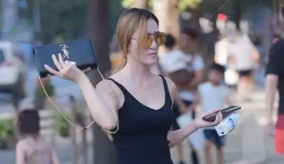 女人有了第一次出軌,為什麼會一發不可收拾?來聽六個女人的實話