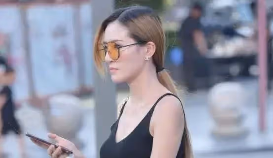 女人有了第一次出軌,為什麼會一發不可收拾?來聽六個女人的實話