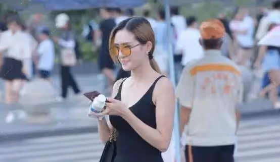 女人有了第一次出軌,為什麼會一發不可收拾?來聽六個女人的實話
