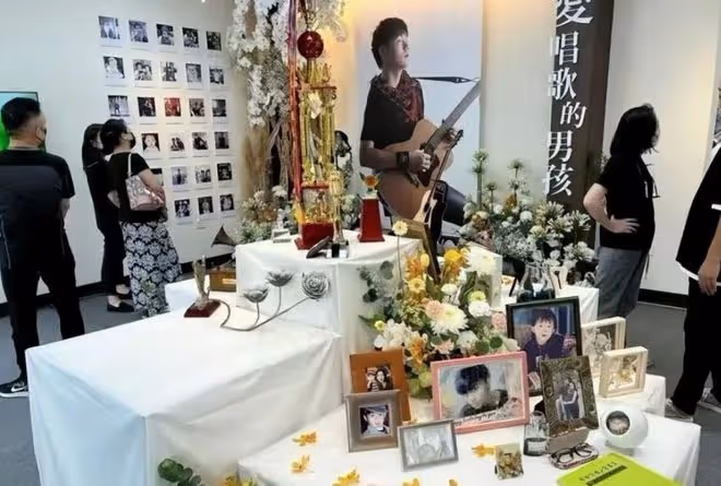 突發!歌手高雄因病去世,前一天還約好看演出,生前露面精神不錯