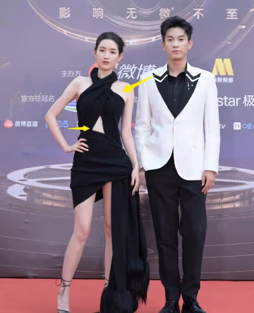 85花集體缺席微博之夜,但精彩不打折,清純女星集體放飛自我