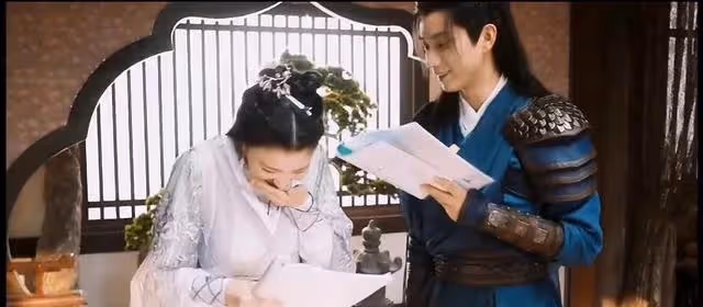 《你給我的喜歡》慶功宴,王子奇王玉雯同框秀恩愛,女配美爆