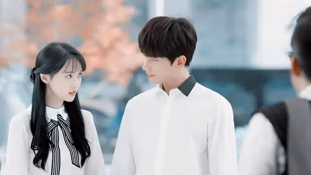 《你給我的喜歡》慶功宴,王子奇王玉雯同框秀恩愛,女配美爆