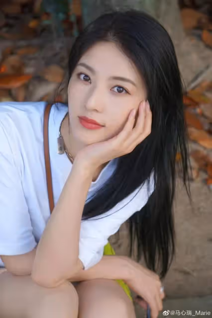 《你給我的喜歡》慶功宴,王子奇王玉雯同框秀恩愛,女配美爆