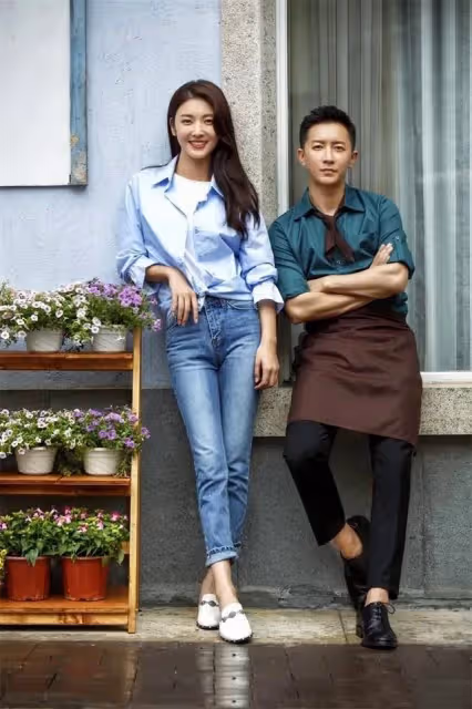 《你給我的喜歡》慶功宴,王子奇王玉雯同框秀恩愛,女配美爆