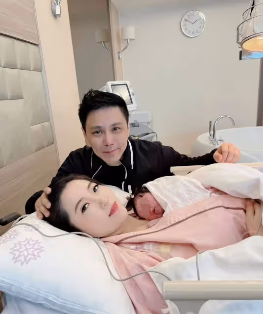 曾是吳宗憲徒弟!主持男星「消失8年突報喜」:54歲當爸了 曬甜蜜三口照「轉行一躍變總裁」